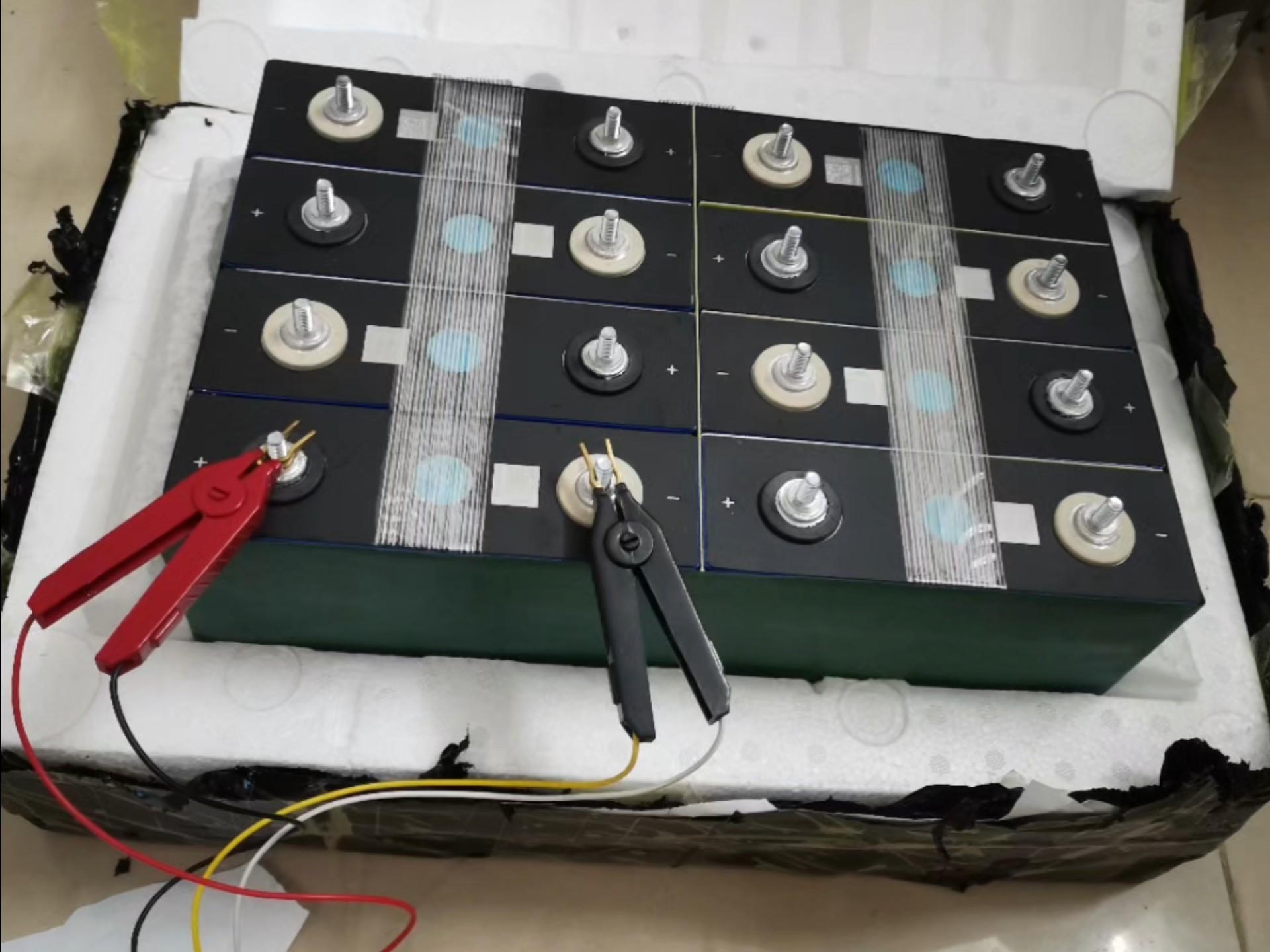 磷酸鐵鋰電池組