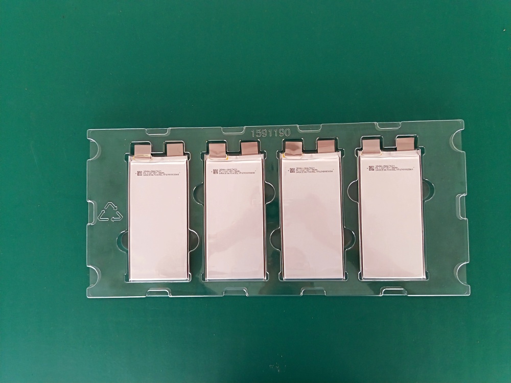 衛(wèi)藍(lán)3.65V 35Ah高能量密度半固態(tài)鋰離子電芯