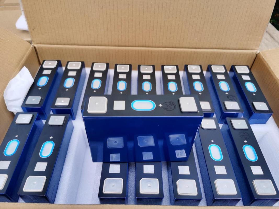 電池端子 電池端子